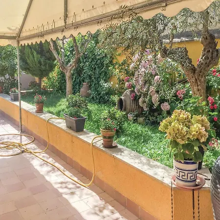 Five-bedroom Holiday In De La Ribera